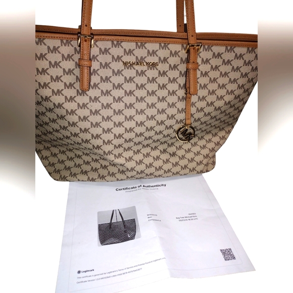 Michael Kors Jet Set Travel XL Natural Acorn MF Carryall Tote NWT And COA - Picture 1 of 6